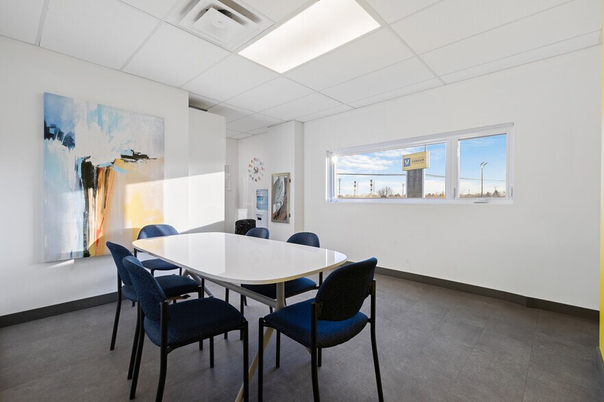 More Photos Of 139 Boul Sir-Wilfrid-Laurier, St-Basile-le-Grand Freestanding For Sale
