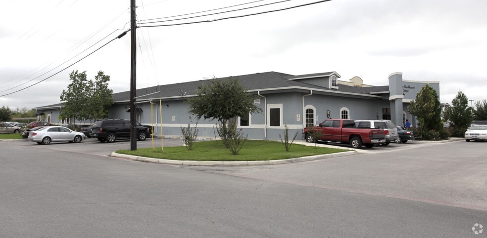 More Photos Of 7430 Barlite Blvd, San Antonio Medical For Lease