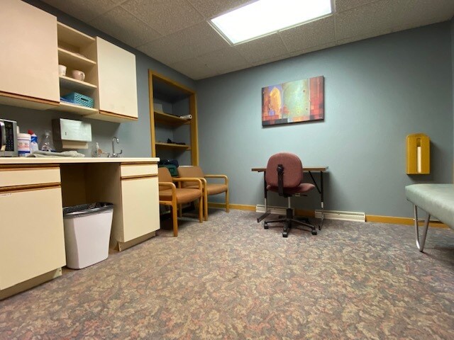 More Photos Of 3125 Main St, Stevens Point Office For Sale