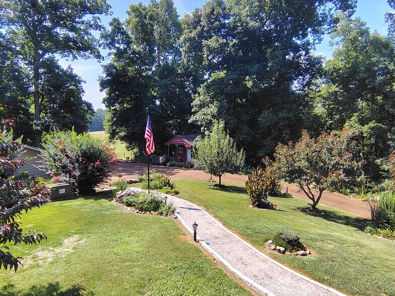 More Photos Of 3922 Highway 2, Cohutta Flex For Sale