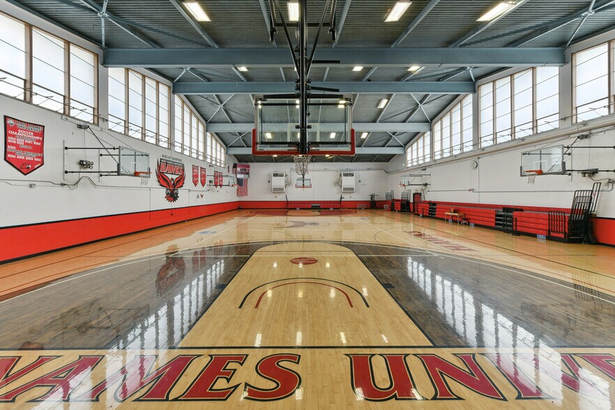 More Photos Of 3500 Mountain Blvd, Oakland Schools For Lease