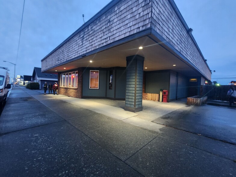 Primary Photo Of 633 E 1st St, Port Angeles Bar For Sale