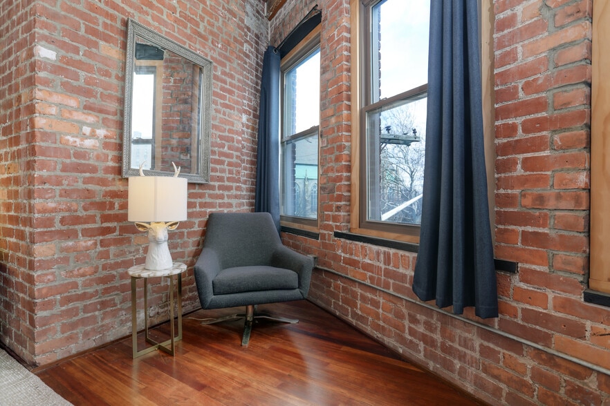 More Photos Of 1528 Gratiot Ave, Detroit Apartments For Sale