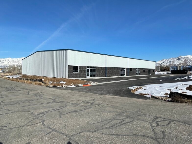 More Photos Of 1272 W 3300 S, Ogden Warehouse For Lease