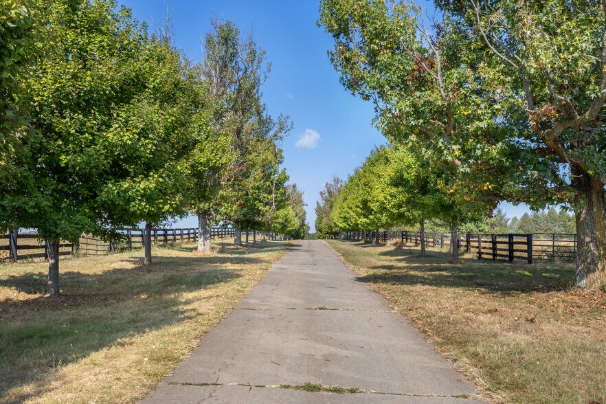 More Photos Of 3842 Old Frankfort Pike, Versailles Land For Sale