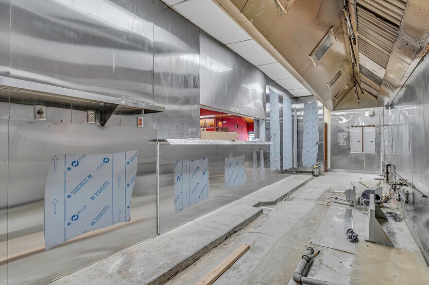 More Photos Of 437 S Azusa Ave, Azusa Restaurant For Lease