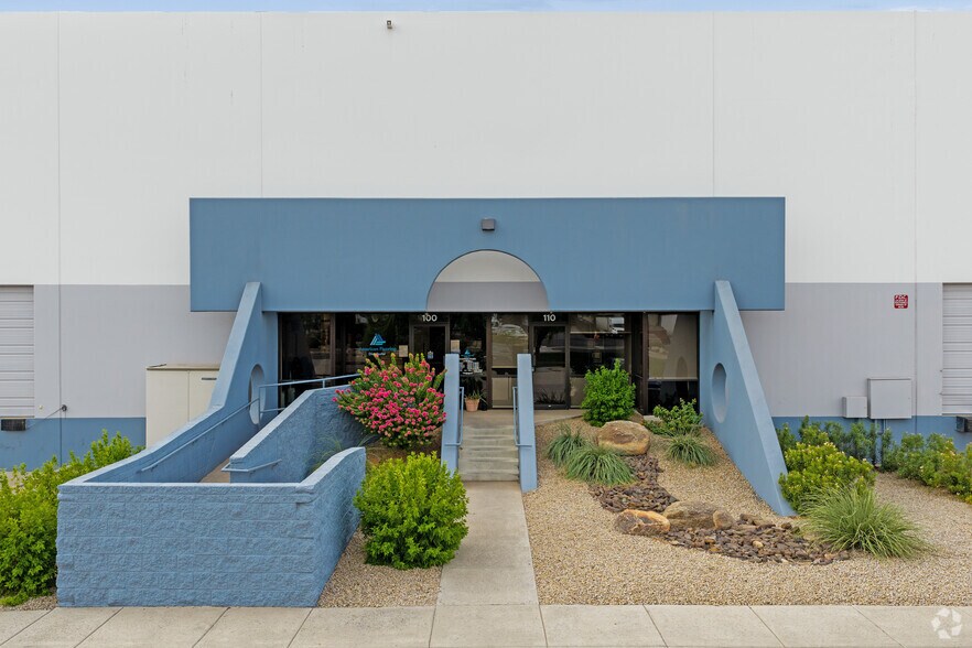 More Photos Of 4441 W Polk St, Phoenix Manufacturing For Lease