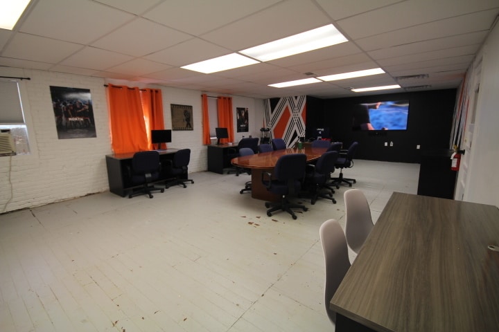 More Photos Of 21-69 S Main St, Leicester Service For Lease