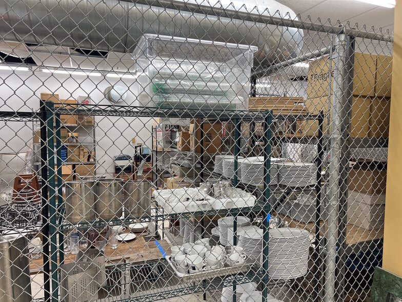 More Photos Of 360 Saint Peter St, Saint Paul Apartments For Lease