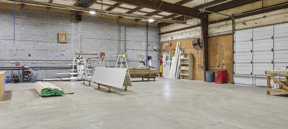 More Photos Of 2321 Hope Mills Rd, Fayetteville Unknown For Lease