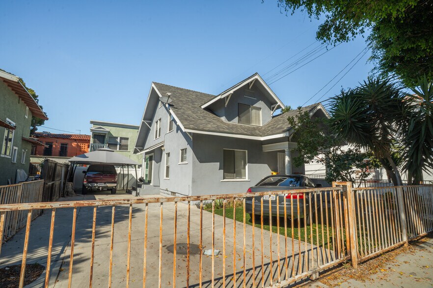 More Photos Of 717 E 8th St, Long Beach Apartments For Sale