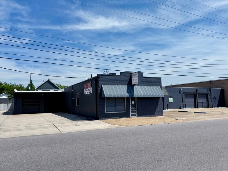 Primary Photo Of 416-424 W 25th St, Norfolk Freestanding For Sale