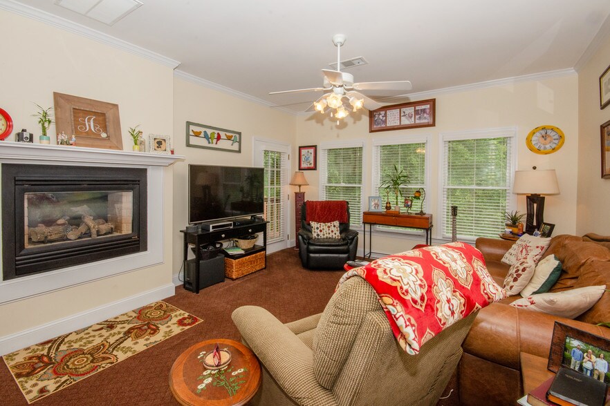 More Photos Of 892 Edelweiss Strasse, Helen Hotel For Sale