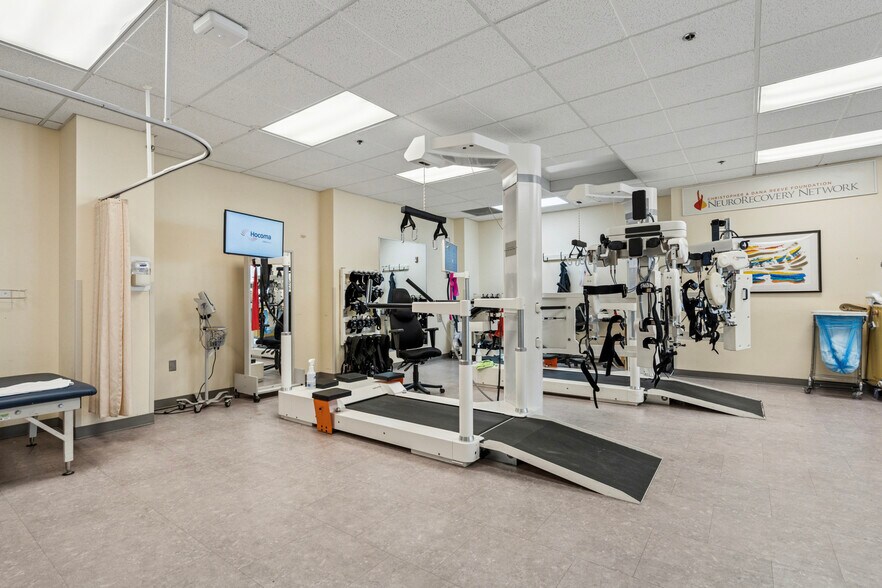 More Photos Of 1500 S Christopher Columbus Ave, Philadelphia Medical For Sale