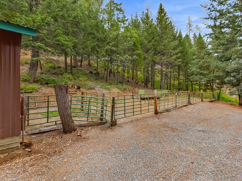 More Photos Of 10 Estabrook, Trinity Center Land For Sale