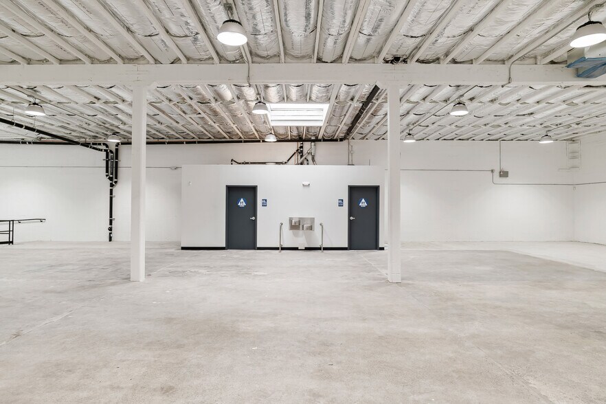 More Photos Of 450 Bay Shore St, San Francisco General Retail For Sale