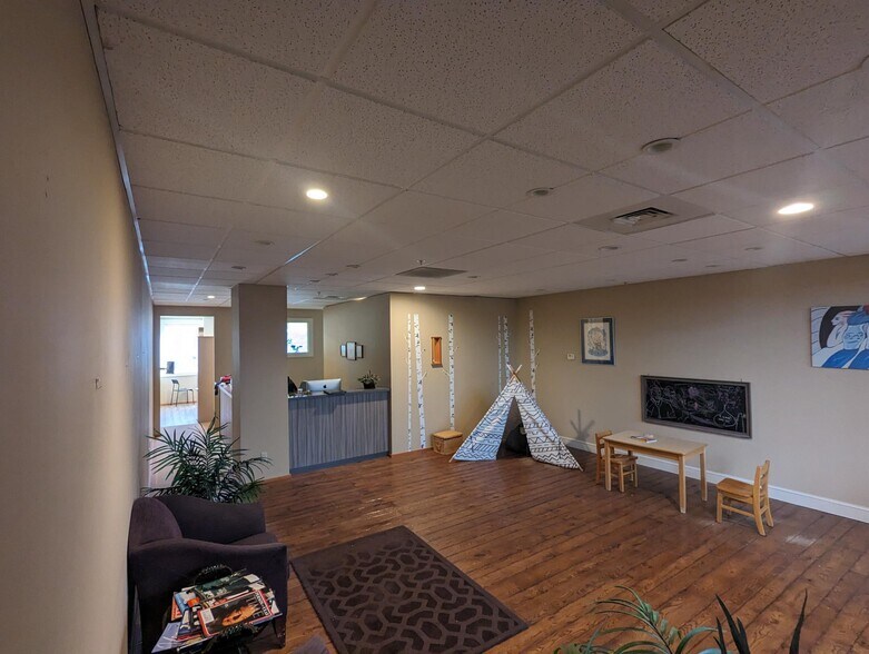 More Photos Of 120 2nd Ave N, Ketchum Medical For Sale