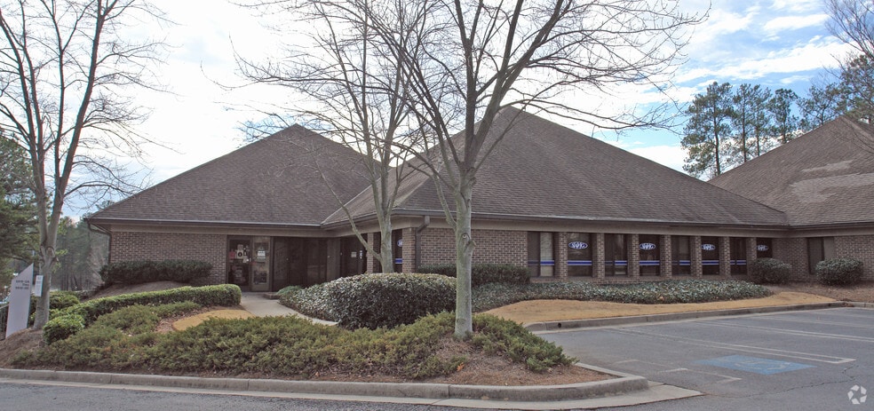 More Photos Of 5815 Live Oak Pky, Norcross Office For Lease