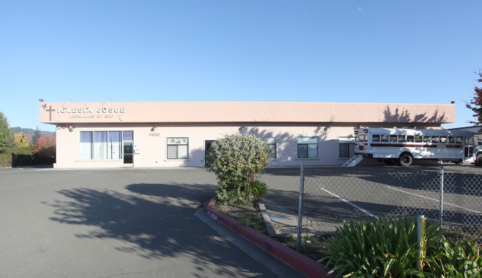 More Photos Of 5050 Commerce Blvd, Rohnert Park Freestanding For Lease