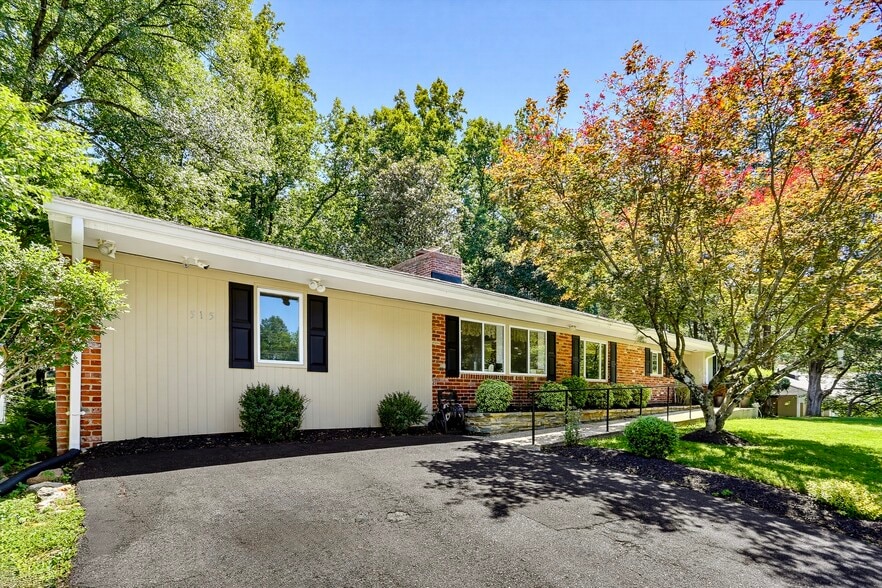 More Photos Of 515 Apple Grove Rd, Silver Spring Assisted Living For Sale