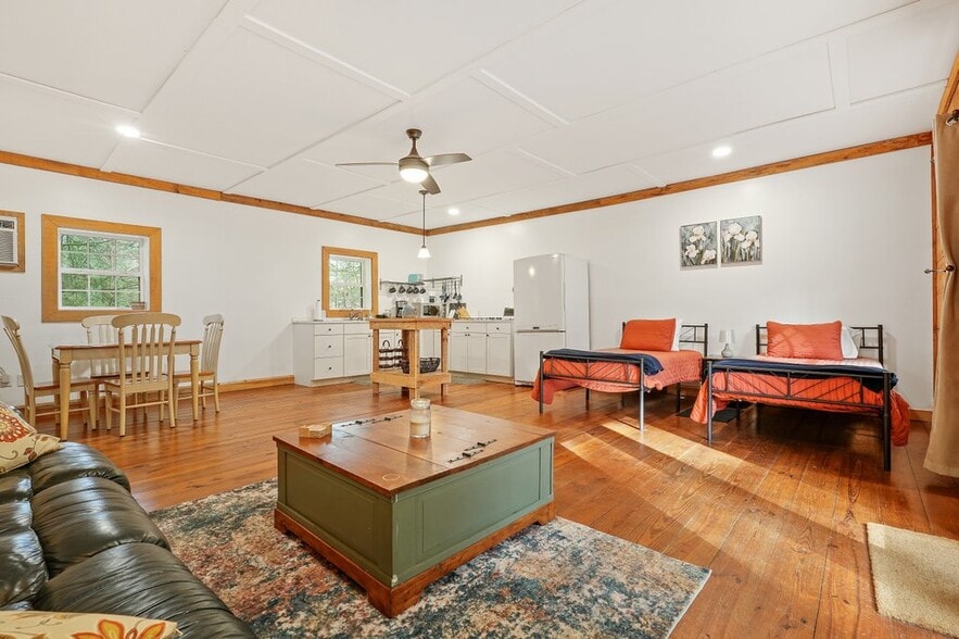 More Photos Of 400 Mulberry Gap Rd, Ellijay Hospitality For Sale