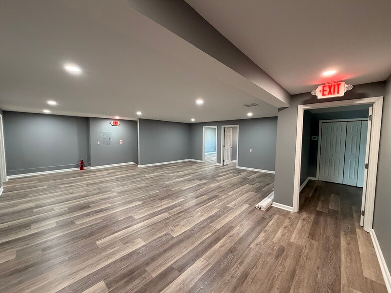 More Photos Of 7703 Perry Hwy, Pittsburgh Freestanding For Lease