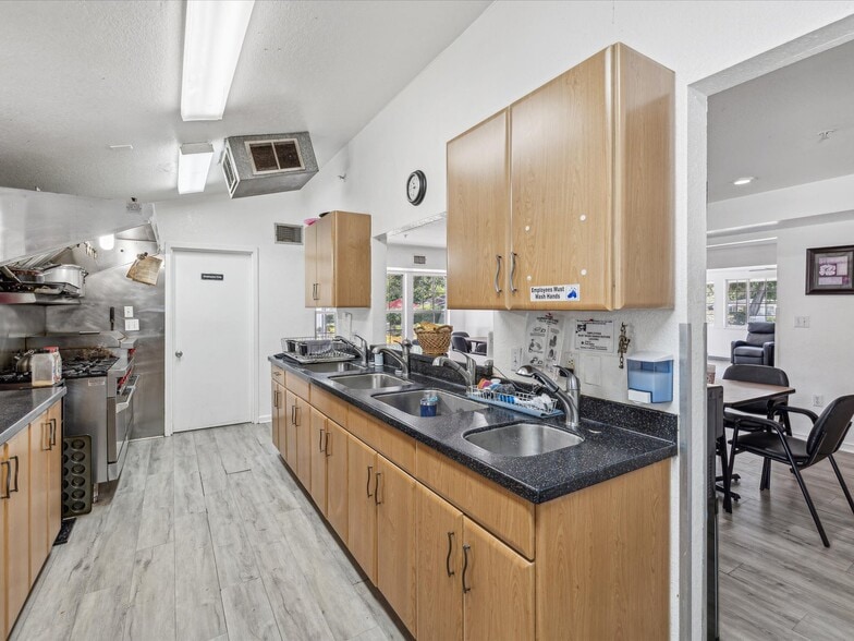 More Photos Of 1055 Philippe Pky, Safety Harbor Assisted Living For Sale