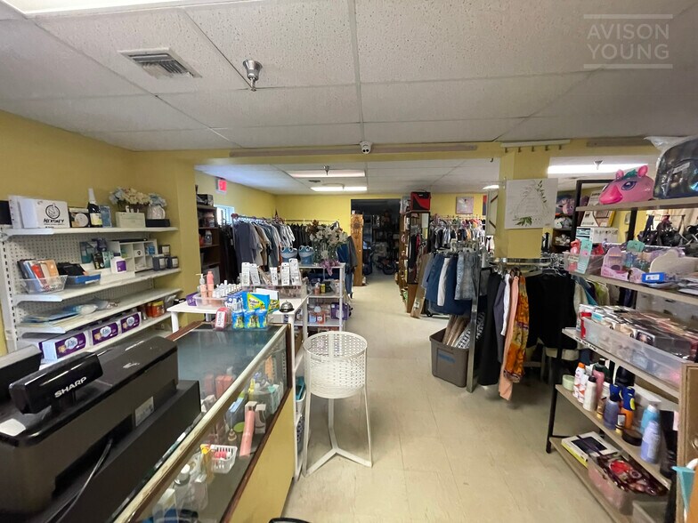 More Photos Of 300 Franklin St, Ocoee Office For Sale