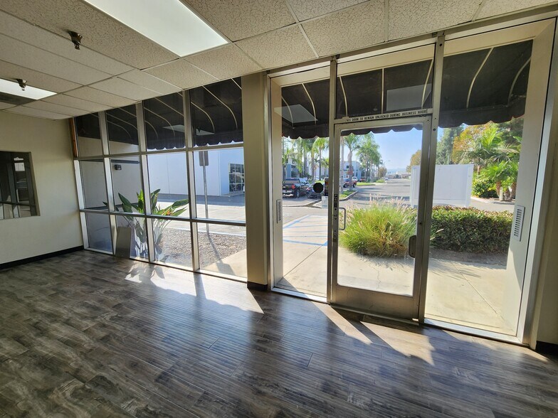 More Photos Of 4833 Lanier Rd, Chino Warehouse For Lease