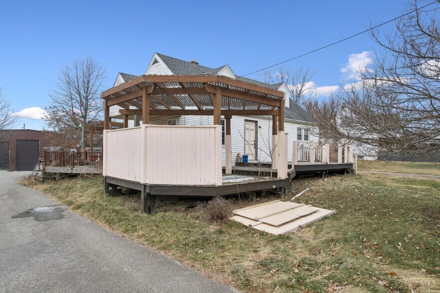 More Photos Of 4047 Mclean Dr, Cincinnati Office For Sale