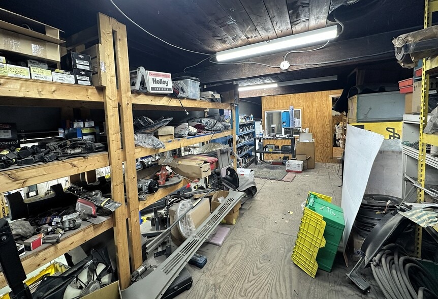 More Photos Of 163 Crescent St, Brockton General Retail For Sale