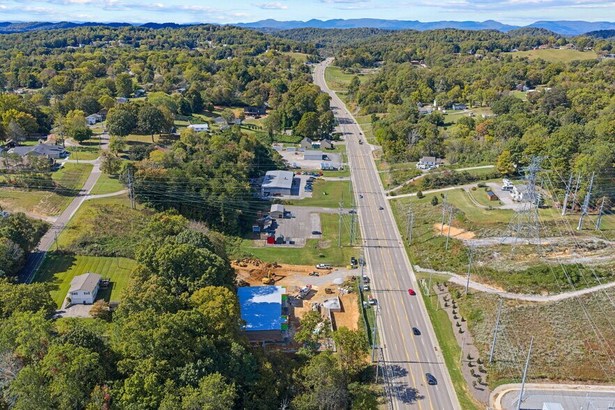 More Photos Of 6050 Western Ave, Knoxville General Retail For Lease