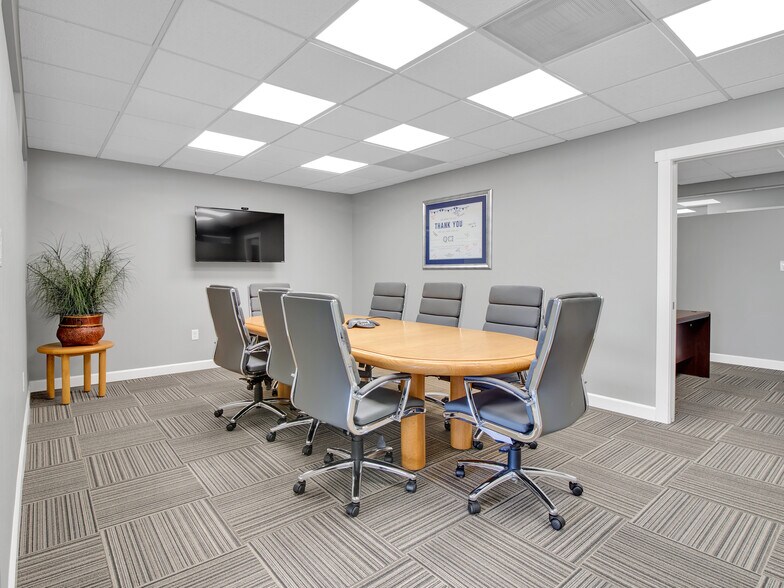 More Photos Of 8410 Umatilla St, Denver Office For Lease