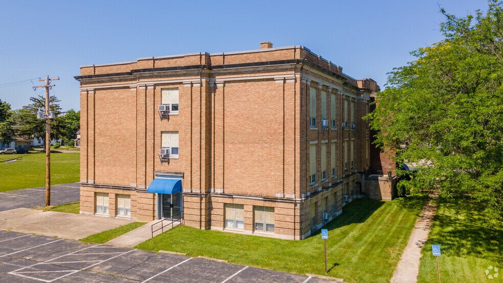 Primary Photo Of 300 E Auburn Ave, Springfield Office For Sale