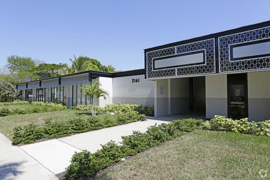 More Photos Of 2161 Mcgregor Blvd, Fort Myers Office For Sale