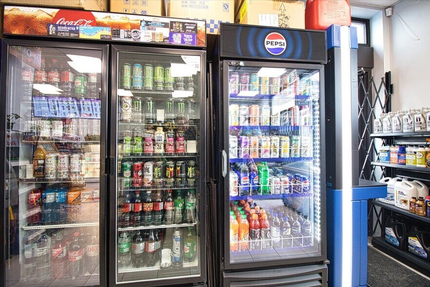 More Photos Of 410 Queen St, Chatham Service Station For Sale