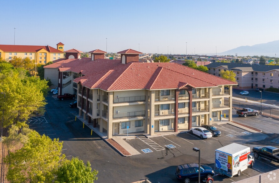 More Photos Of 6100 Iliff Rd NW, Albuquerque Hotel For Sale
