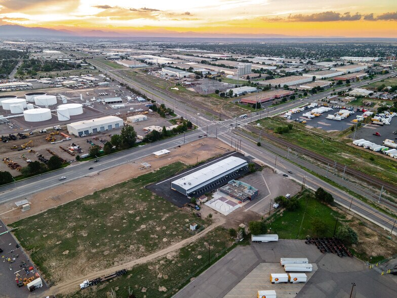 More Photos Of 15370 E Smith Rd, Aurora Warehouse For Lease