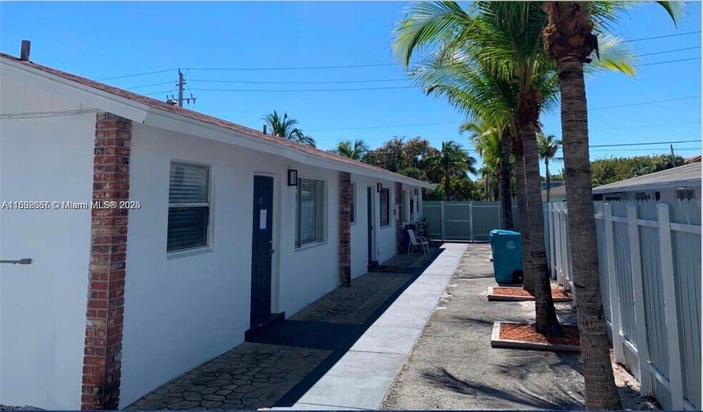 Primary Photo Of 401 SE 23rd Ave, Boynton Beach Apartments For Sale