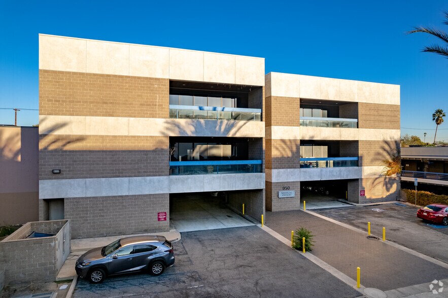 More Photos Of 950 S Arroyo Pky, Pasadena Medical For Sale