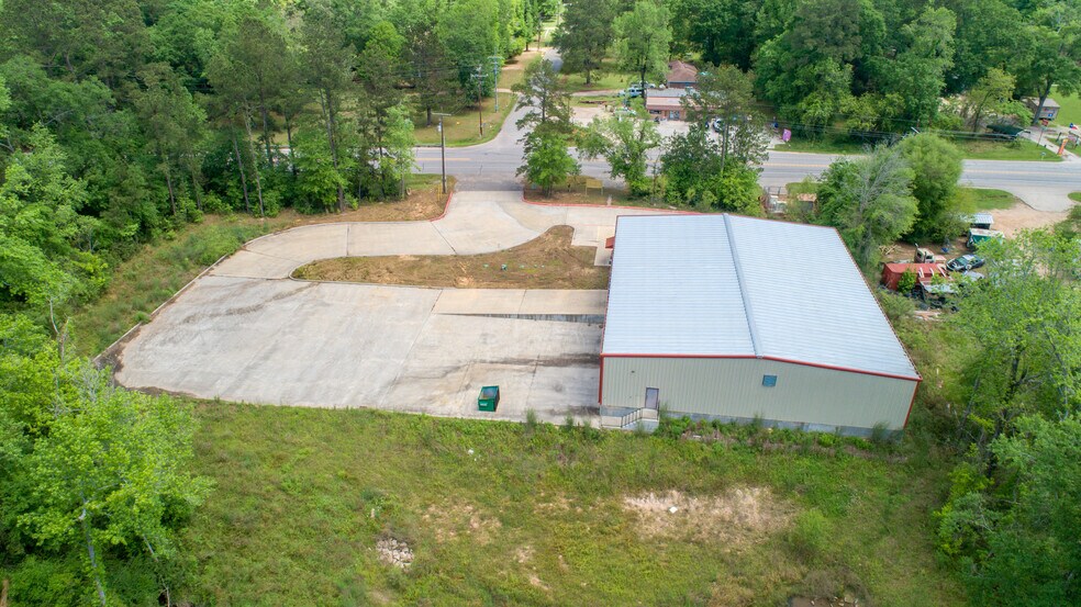 More Photos Of 24396 FM 2090 Rd, Splendora Light Distribution For Sale