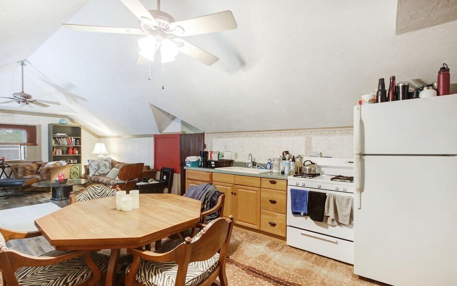 More Photos Of 211 S US Highway 17, East Palatka Apartments For Sale