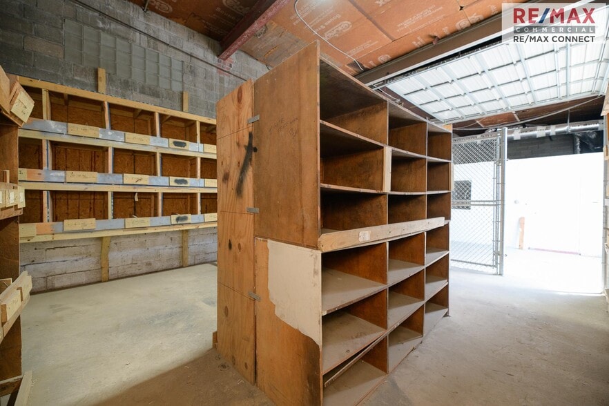 More Photos Of 2850 Cromwell Rd, Norfolk Warehouse For Sale