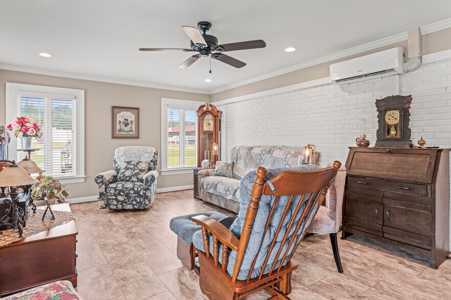 More Photos Of 128 Killian Farm Rd, Stanley Medical For Lease