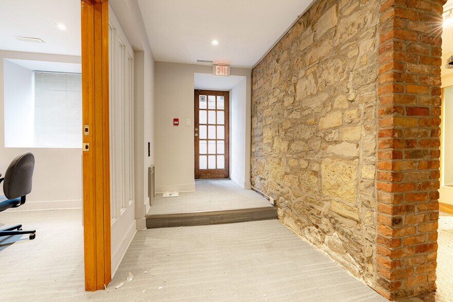 More Photos Of 13-15 Bold St, Hamilton Office Residential For Sale