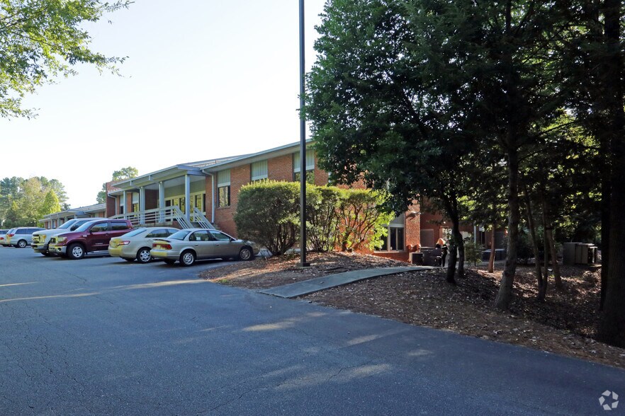 More Photos Of 3310 Croasdaile Dr, Durham Office For Lease