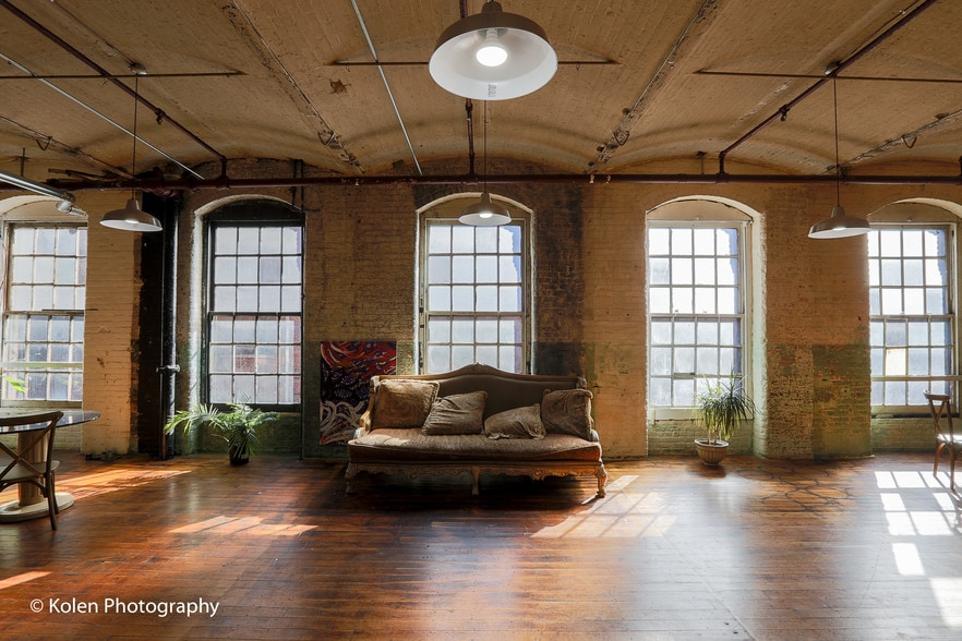 More Photos Of 70 Spruce St, Paterson Warehouse For Sale