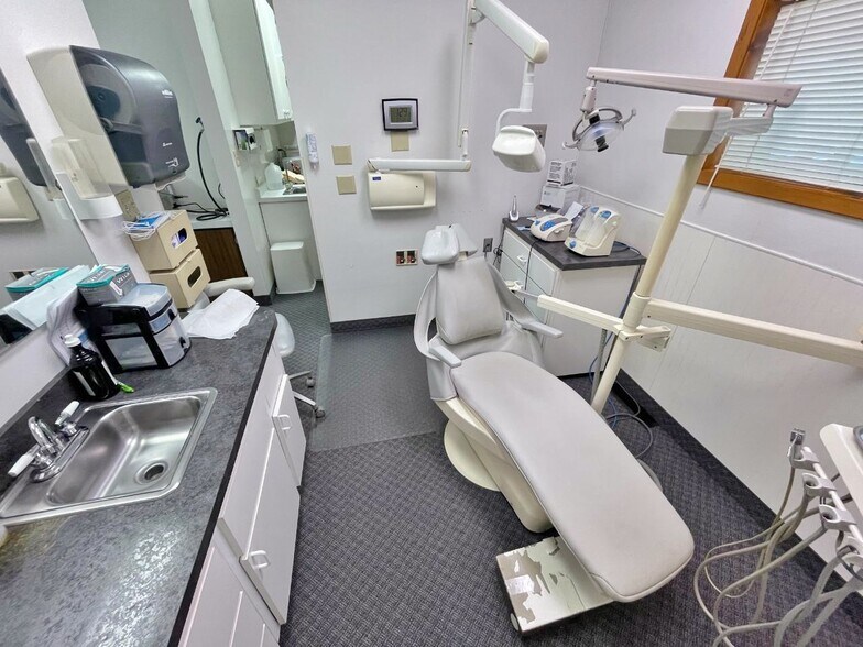 More Photos Of 316 1st Ave NE, Kenmare Healthcare For Sale