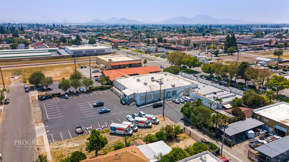 More Photos Of 219-231 S Riverside Ave, Rialto Storefront Retail Office For Lease