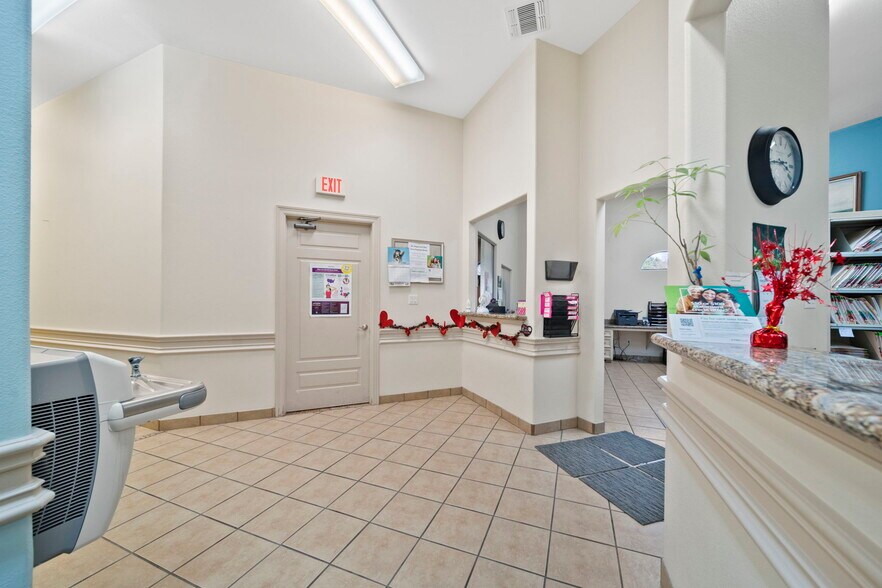 More Photos Of 26 Professional Park Dr, Webster Office For Sale